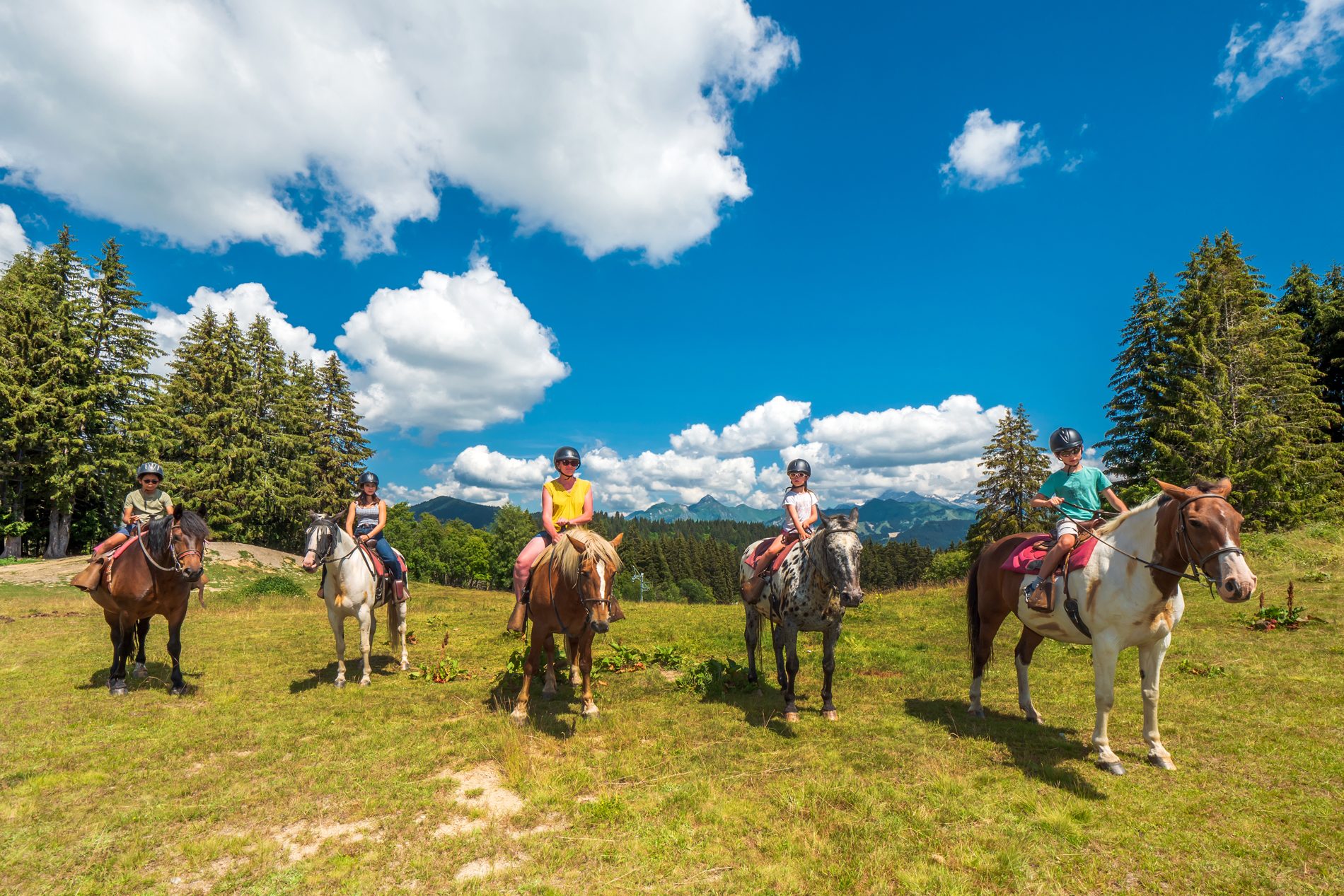 © Taninges - Praz de Lys par les pavés à Cheval - gilles_piel