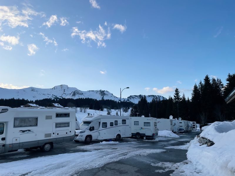 © Aire d'accueil - Camping car - Praz de Lys Sommand Tourisme