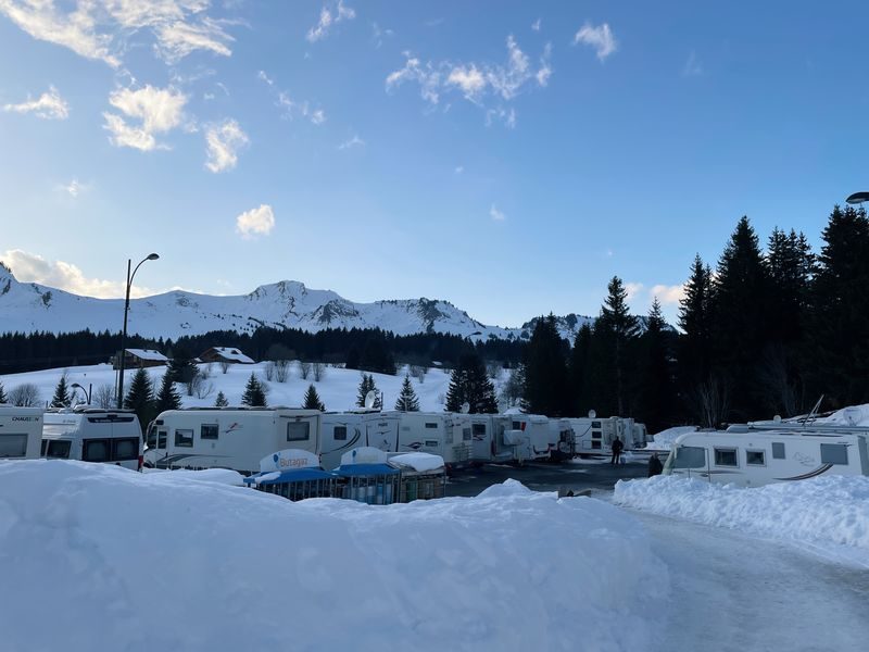 © Aire d'accueil - Camping car - Praz de Lys Sommand Tourisme