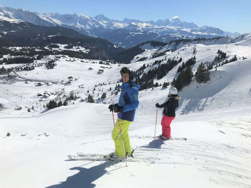 © Ski face au Mont Blanc à Praz de Lys Sommand - Praz de Lys Sommand Tourisme