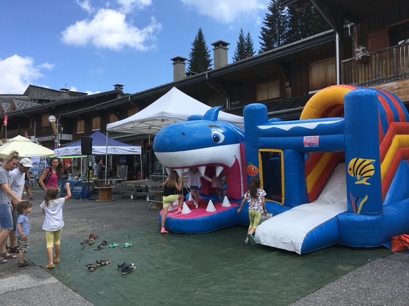 © Kermesse du 15 août - Praz de Lys Sommand Tourisme