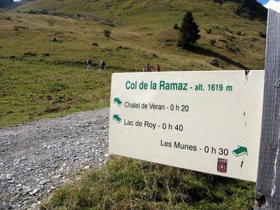 © Panneaux signalisation randonnées - Praz de Lys Sommand Tourisme