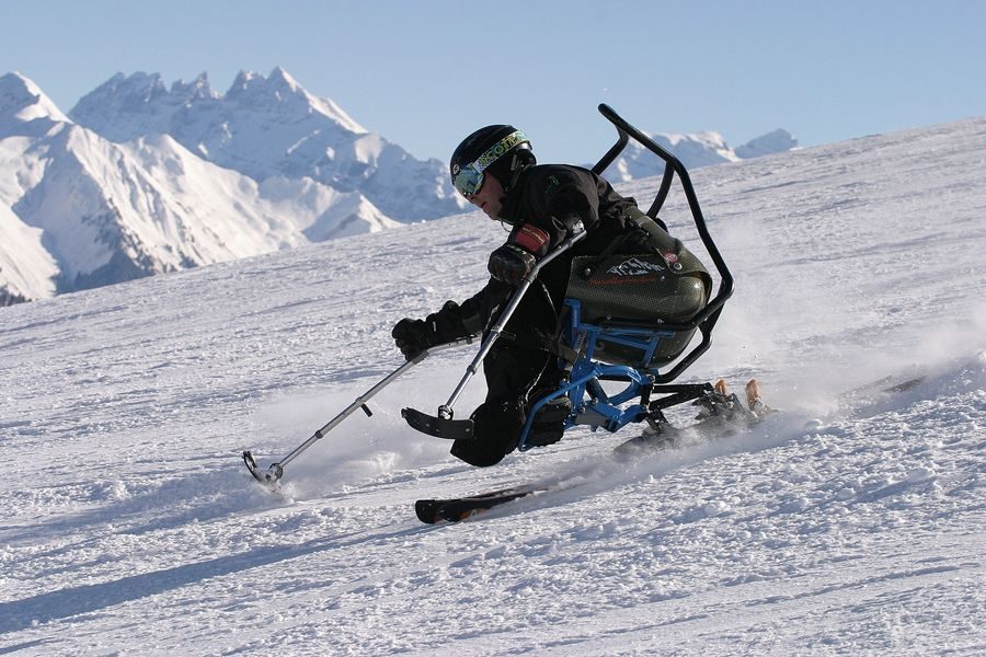 © Ski alpin adapté à Praz de Lys Sommand - Cyril Noel