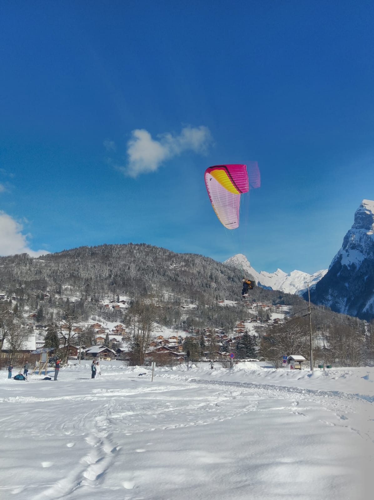 © parapente hiver - Les Hirondailes