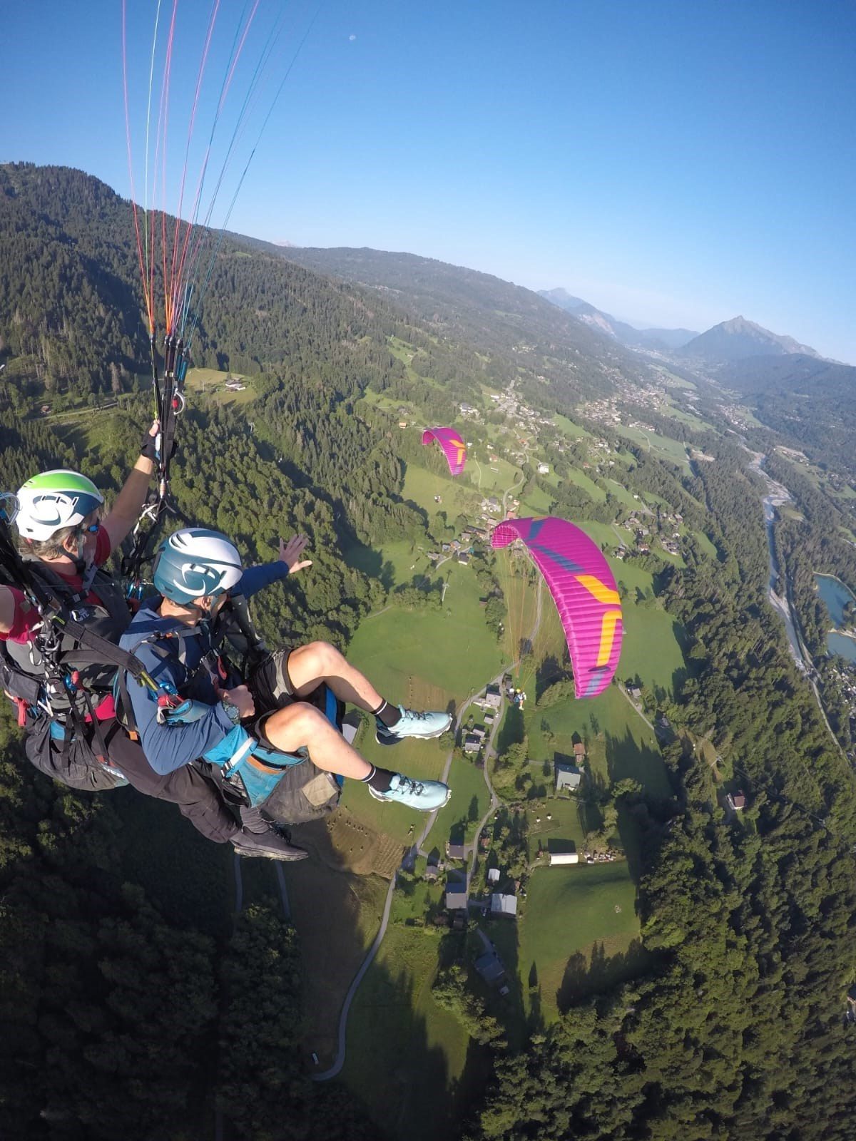 © Baptême de parapente  - Les Hirondailes 