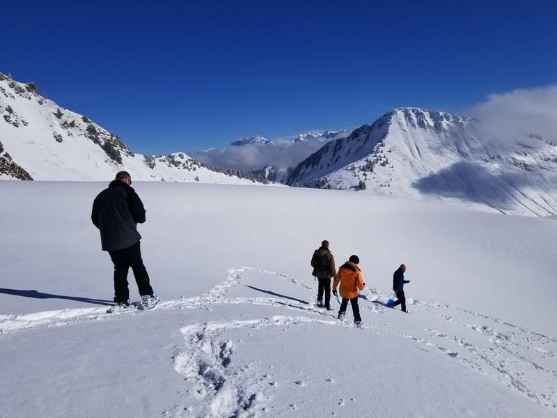 © Formation gestion du risque d’avalanche en raquettes à neige et recherche DVA. Niveau 1_Samoëns - Pauline Pretet